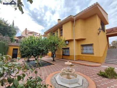 Finca/Casa Rural en venta en La Zubia, Granada