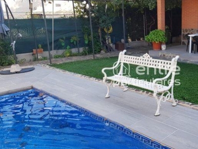 Magnifico chalet con piscina privada – Entreparticulares, alquila o vende tu casa de particular a particular