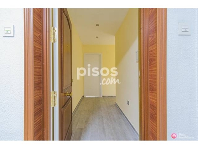 Piso en alquiler en Calle Cruz de Granada en Chana por 600 €/mes