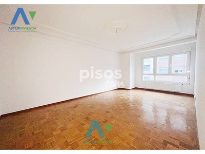 Piso en venta en Calle Ciudad Naranco, nº 28