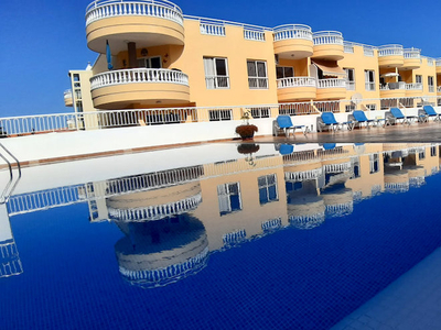 Venta de piso con piscina en Playa de Santiago, Club La Mar