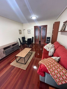 Alquiler de piso en General Dávila de 2 habitaciones con muebles y calefacción