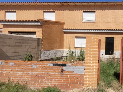 Casa en venta en la localidad de Escalona provincia de Toledo. Venta Novés