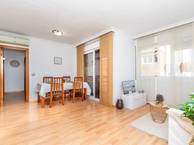 Piso 3 habitaciones de 73 m² en Parets del Vallès (08150)