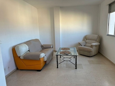 Piso en alquiler en Ollerías - San Cayetano de 1 habitación con muebles y aire acondicionado