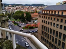 Venta Piso Ourense. Piso de cuatro habitaciones Muy buen estado con balcón calefacción individual