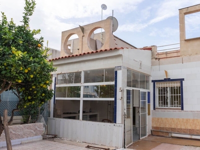 Adosado en venta en El Chaparral - La Siesta - La Torreta, Torrevieja, Alicante