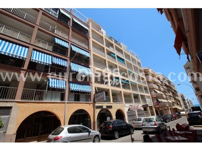 Apartamento en venta en Carrer de Vicente Blasco Ibáñez, cerca de Calle de Ausiàs March en Centro por 148.000 €