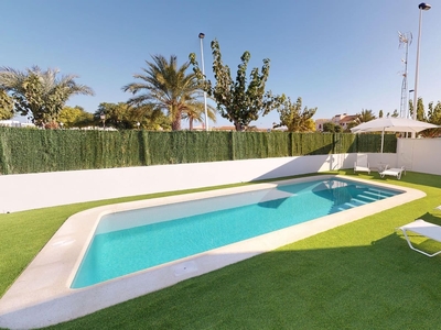 Bungalow en venta en San Pedro del Pinatar, Murcia