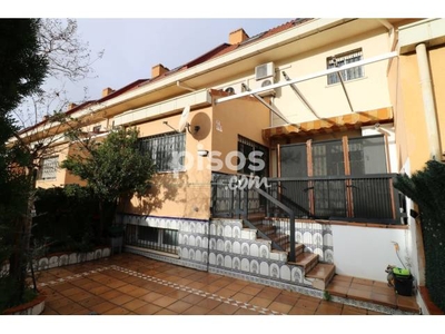 Casa adosada en venta en Calle Puerta de Alcalá