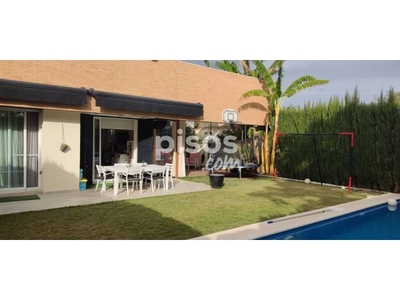 Casa pareada en venta en Calle Moscatel