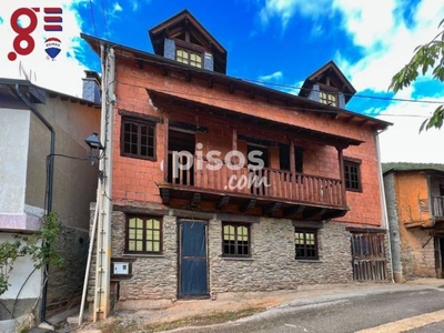 Casa pareada en venta en Plaza de La Constitución, nº 1 en Congosto por 220.000 €