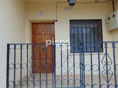 Chalet adosado en venta en Calle de Julio Robledo, 2