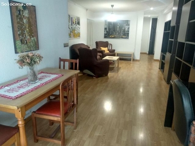 EXCLUSIVAS ROMERO, comercializa apartamento en alquiler amueblado con calef central