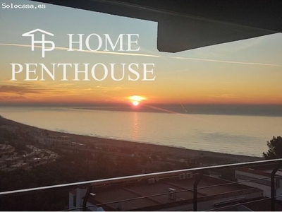 Magnífica casa con preciosas vistas al mar en Les Botigues de Sitges!!