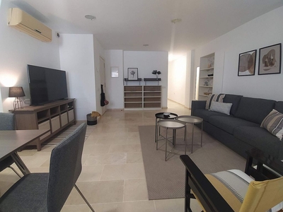 Piso en alquiler en Centro - Santa Cruz de Tenerife de 3 habitaciones con garaje y muebles