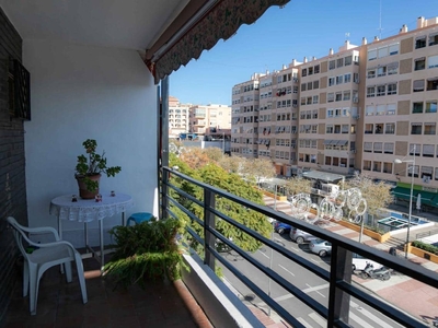 Piso en venta en Divina Pastora, Marbella, Málaga