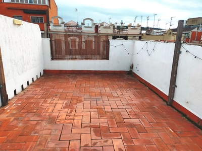 Venta de ático con terraza en La Nova Esquerra de l'Eixample (Barcelona)