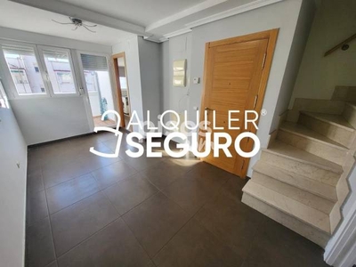 Ático en alquiler en Latina en Puerta del Ángel por 800 €/mes