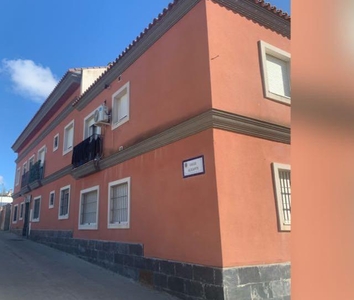 Casa adosada de alquiler en Calle Alicante, La Banda - Campo de Fútbol