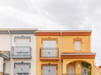 Casa adosada en venta en Belicena