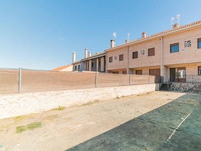 Casa adosada en venta en La Dehesa - El Pinar