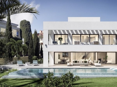 Casa moderna villa en construcción en Guadalmina Baja en Marbella
