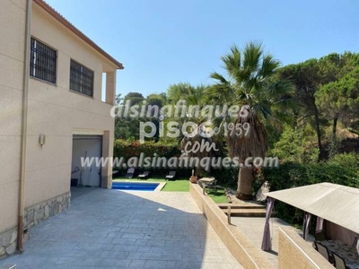 Chalet en venta en Los Pinares