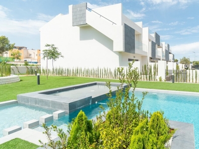 Nuevo conjunto residencial en Los Balcones (Torrevieja)