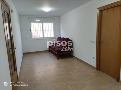 Piso en alquiler en Calle Barcelona en El Pla del Penedès por 520 €/mes