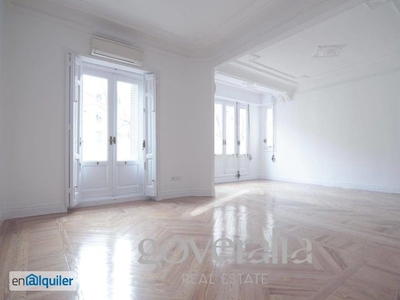 Piso en alquiler en Madrid de 200 m2