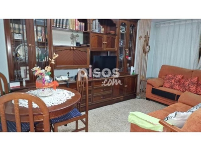 Piso en venta en Calle del Cardenal Cisneros en La Fuentes-Cartuja Baja por 88.000 €