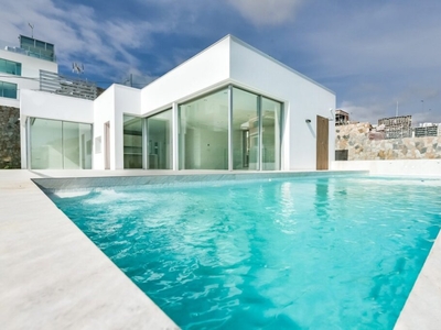 VILLAS MODERNAS CON VISTAS AL MAR !!!