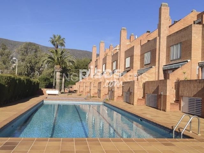 Casa adosada en alquiler en Castelldefels
