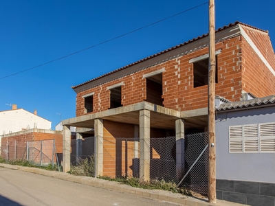 Casa en venta enc. dulce chacon c/v calle pozuelo, 26,herrumblar, el,cuenca