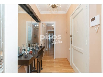 Piso en venta en Carrer de Londres, cerca de Carrer de Casanova