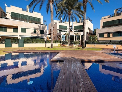 Venta de dúplex en Els Munts de 5 habitaciones con terraza y piscina