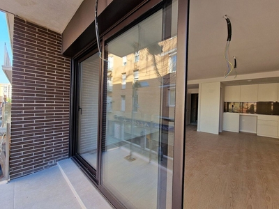 Venta de piso nuevo en calle Santiago y Sant Miquel de 3 habitaciones con ascensor