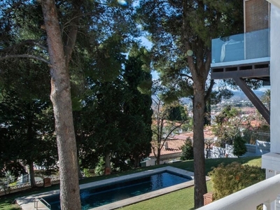 Apartamento en venta en Las Brisas, Marbella, Málaga