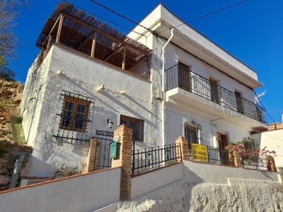 Casa / Chalet en venta en El Pinar de 200 m2