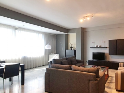 Moderno apartamento de 2 dormitorios en alquiler en Madrid Centro