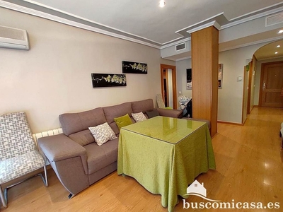 Piso en venta en Linares de 2 habitaciones con terraza y garaje