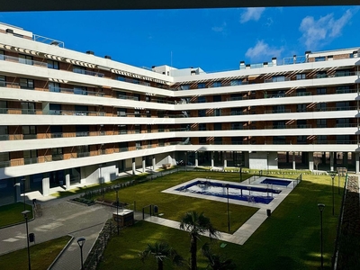Venta de piso en Girón - Villa del Prado de 2 habitaciones con terraza y piscina
