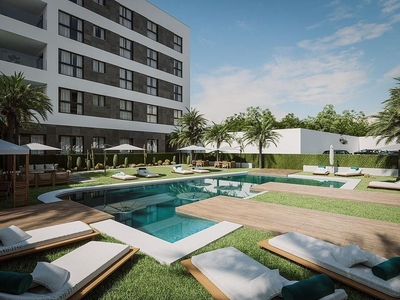 Venta de piso en Zona Pueblo de 2 habitaciones con terraza y piscina