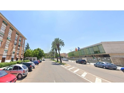 Venta Piso Badajoz. Piso de tres habitaciones Buen estado cuarta planta con balcón