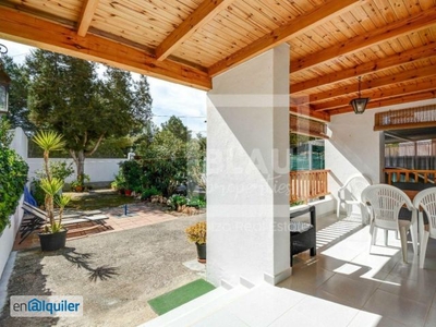 Alquiler casa amueblada aire acondicionado