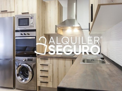 Alquiler piso c/ algodonales en Berruguete Madrid