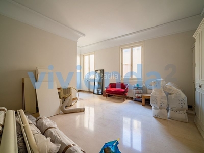 Alquiler piso en Palacio, 260 m2, 3 dormitorios, 3 baños, 5.500 euros en Madrid