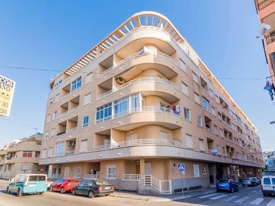 Apartamento en venta en Centro, Torrevieja, Alicante