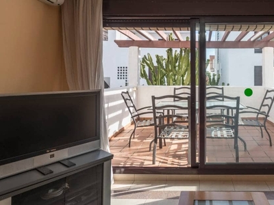 Apartamento en venta en Nueva Andalucía Centro, Marbella, Málaga